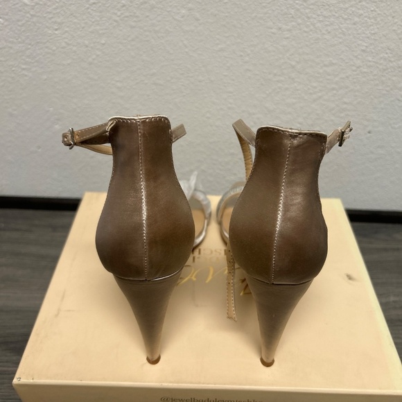 Badgley Mischka Easter Ankle Strap Stiletto - Picture 7 of 9